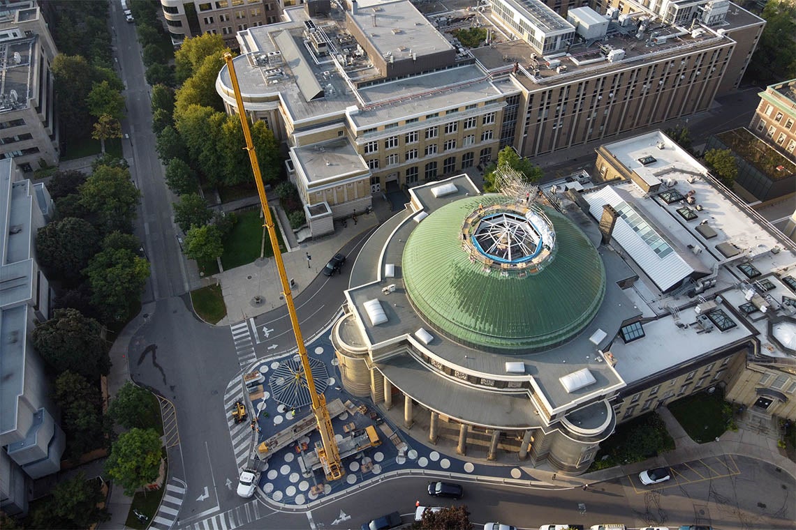 A new oculus for a new era U of T’s historic Convocation Hall fitted