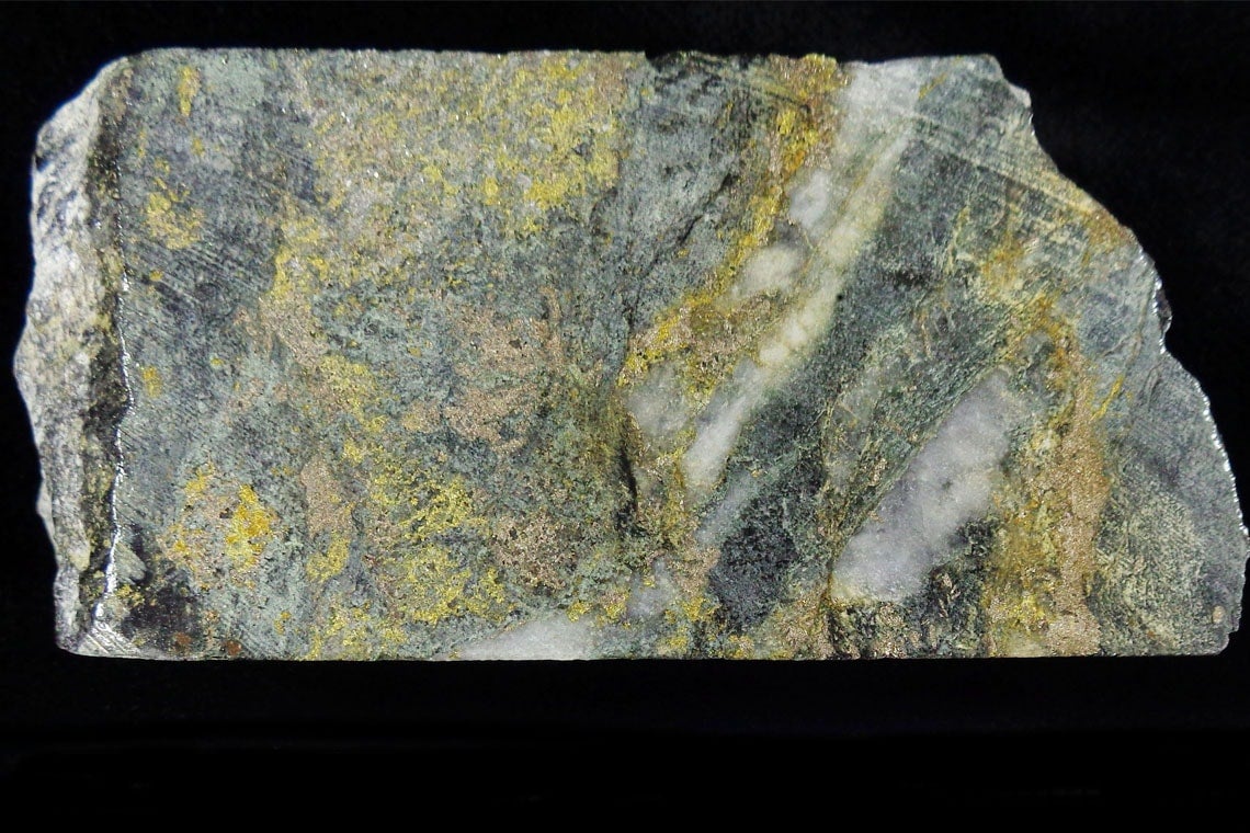 Photo of rock containing sulfur