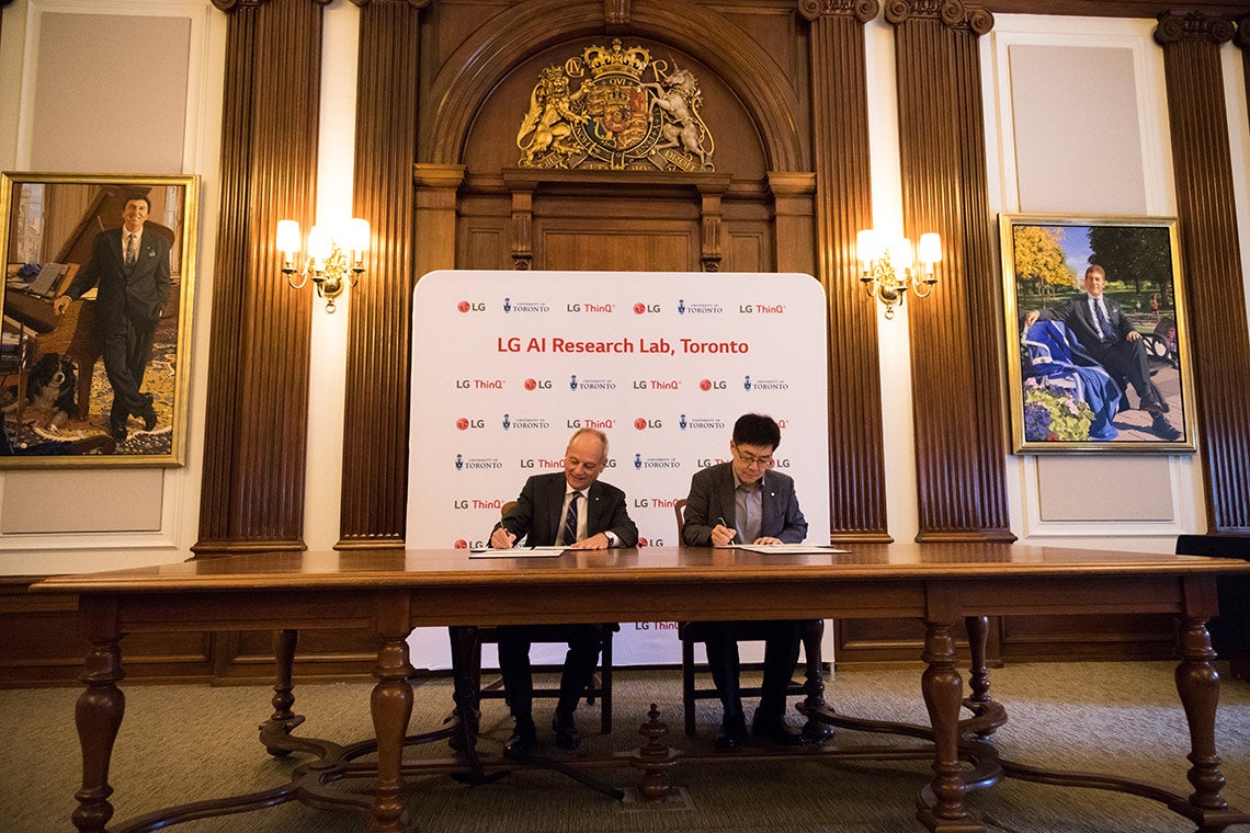 U of T President Meric Gertler and LG Electronics CTO Il-Pyung Park 