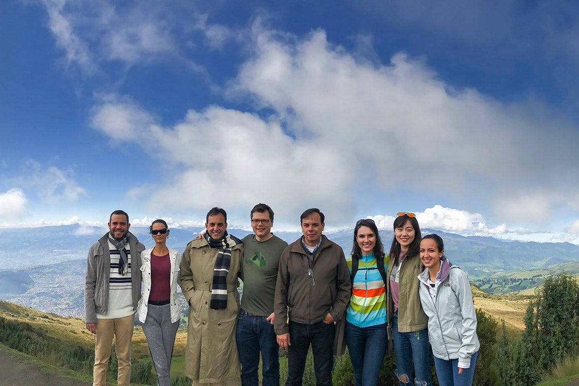 Photo of Keith Pardee's group in Ecuador
