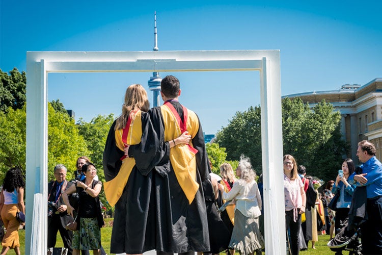 grads in frame