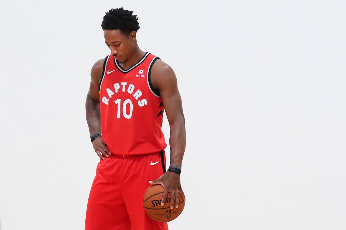 demar derozan raptors jersey