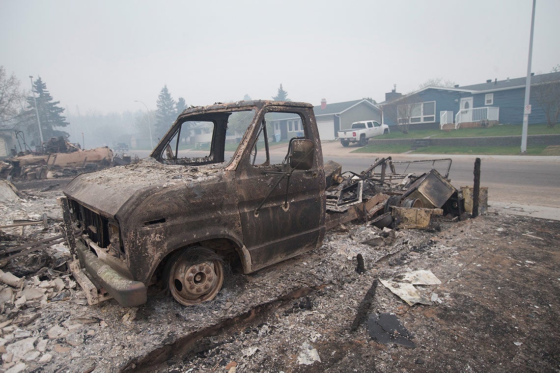 photo of burnt truck in Fort McMurray