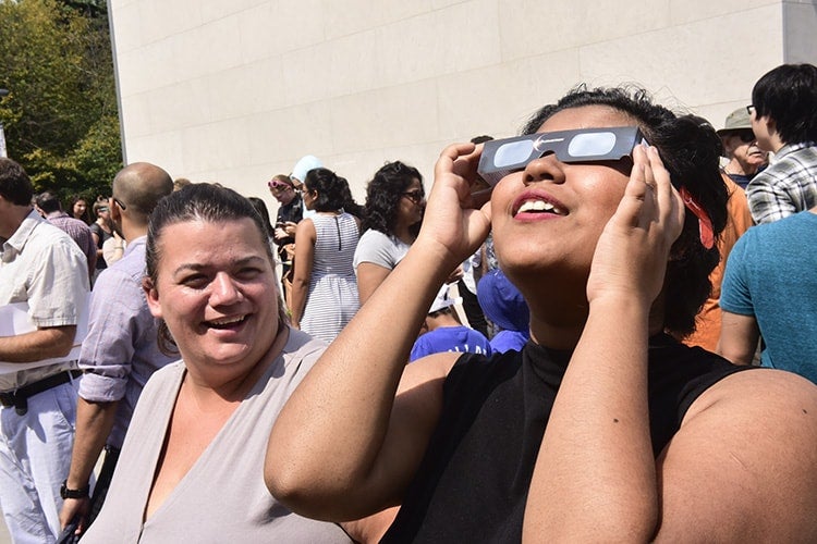 U of T Scarborough eclipse viewing party 