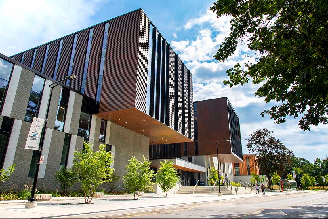 Maanjiwe nendamowinan building exterior on a sunny day at the UTM campus