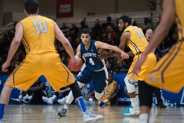 photo of Sage Usher on the court