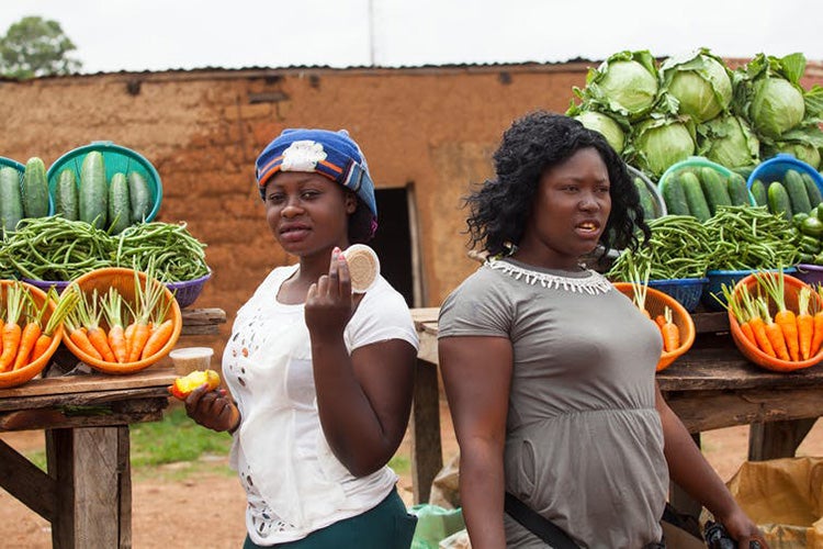 Photo of women selling produce in Nigeria