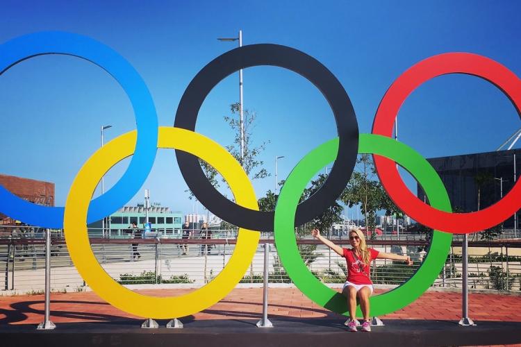 photo of Hampson sitting on rings