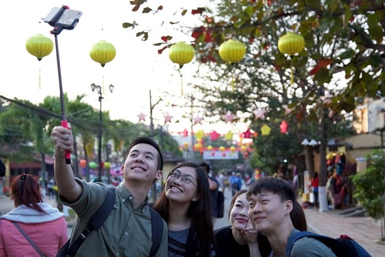 Photo of students in Vietnam