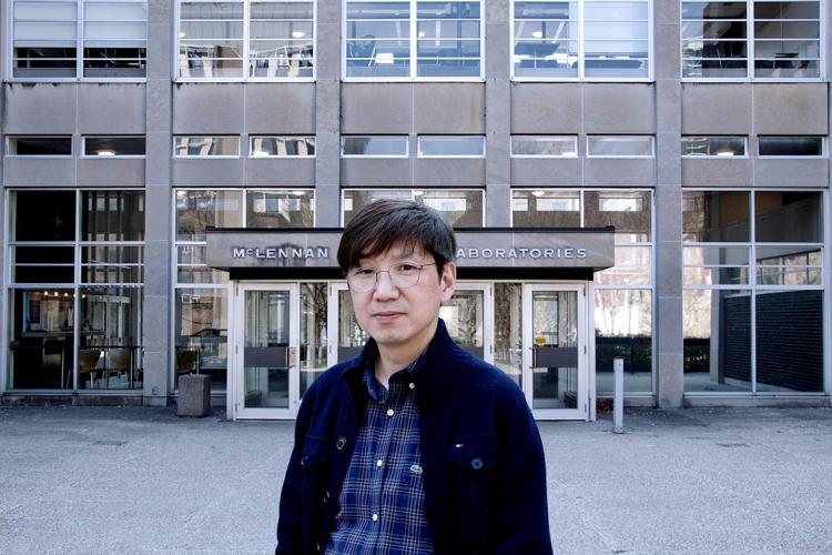 Photo of Professor Yong-Baek Kim