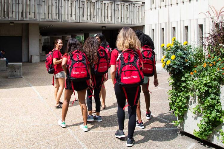 Photo of first-year med students