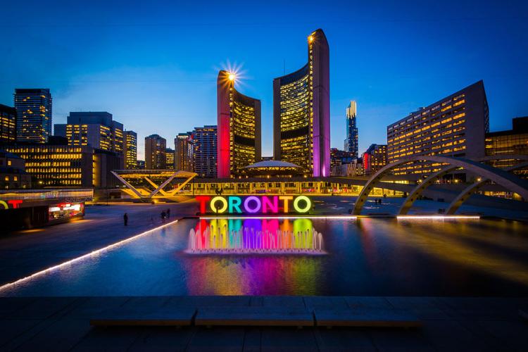 photo of the "Toronto" sign at Nathan Phillips Square