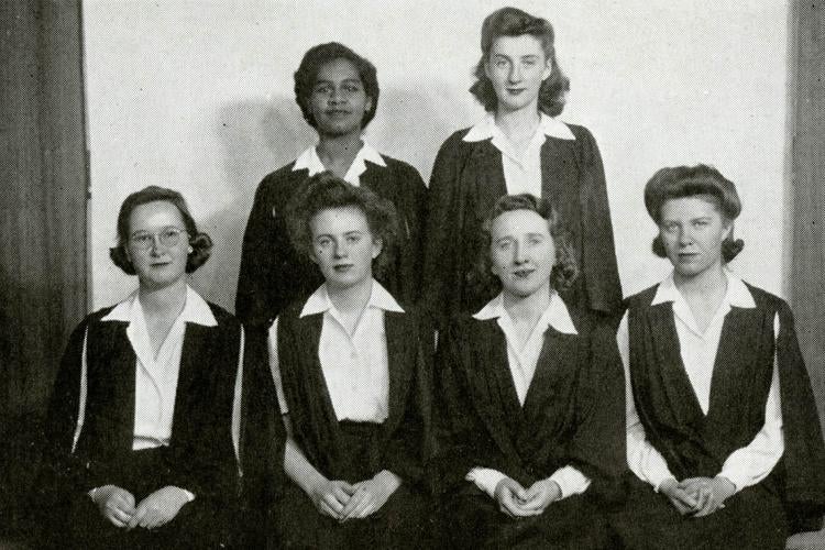 Group photo of the inter-faculty debating union, with Gloria carpenter standing in the back row