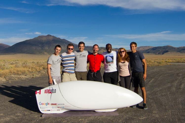 Aerovelo team poses with the Eta vehicle