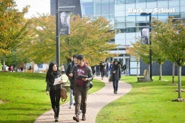 Photo of students at U of T Scarborough