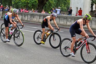 photo of bicyclists