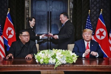 Photo of Trump and Kim Jong-un