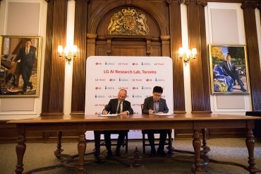 U of T President Meric Gertler and LG Electronics CTO Il-Pyung Park