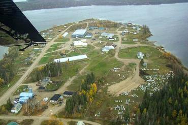 An aerial shot of Kitchenuymaykoosib Inninuwug First Nation