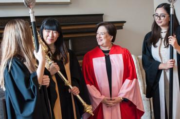 Elena Kagan speaks with U of T students who were part of the ceremony procession
