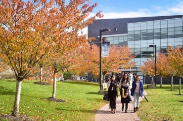 Photo of students walking on path at U of T Scarborough
