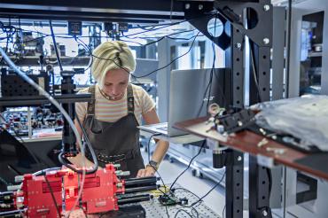 woman working in xanadu's lab in toronto