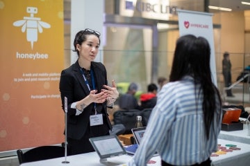 Photo of Catherine Chan speaking about her startup