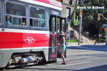 Photo of streetcar on College Street