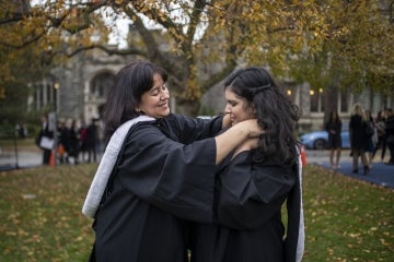 Photo of Martha Cedeño and Claudia Sánchez