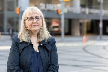 Sharon Straus 